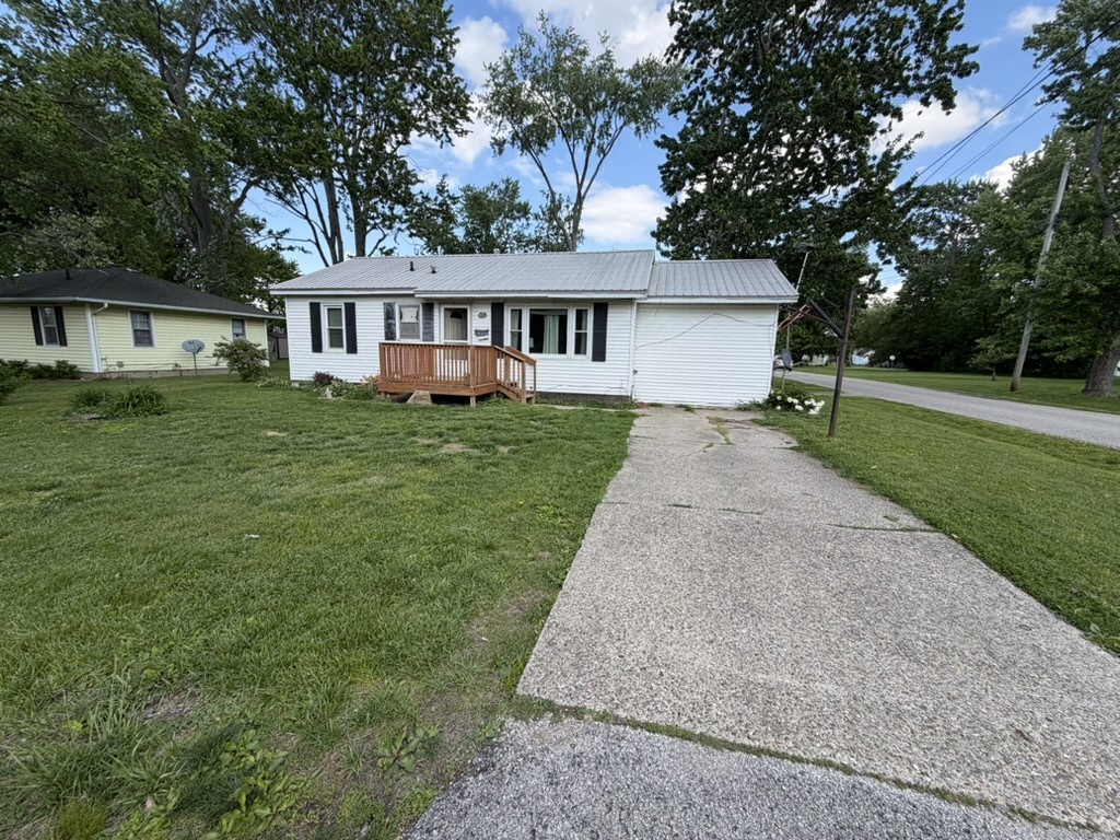 608 S Argus Street Property Photo 2