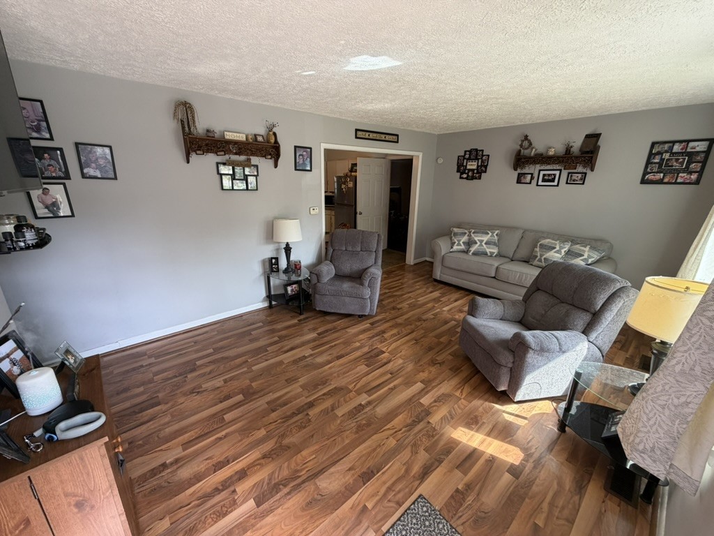 608 S Argus Street Property Photo 4