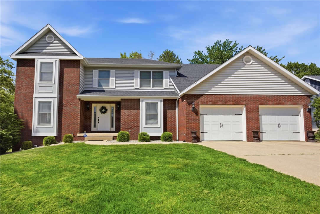 700 Park Hills Drive Property Photo 1