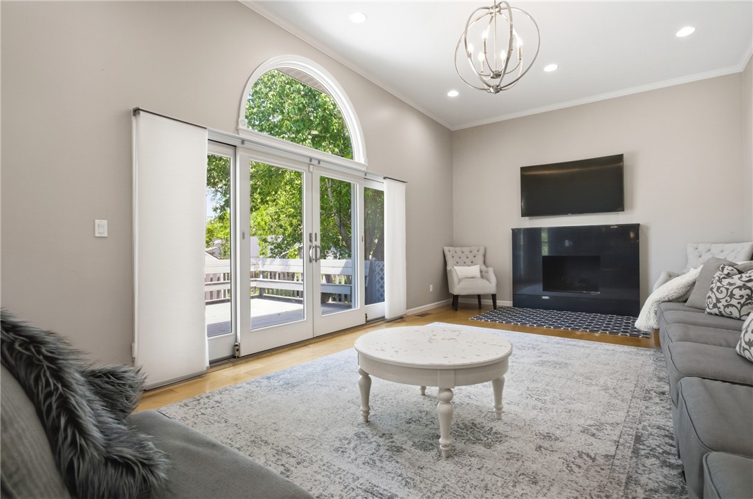 700 Park Hills Drive Property Photo 16
