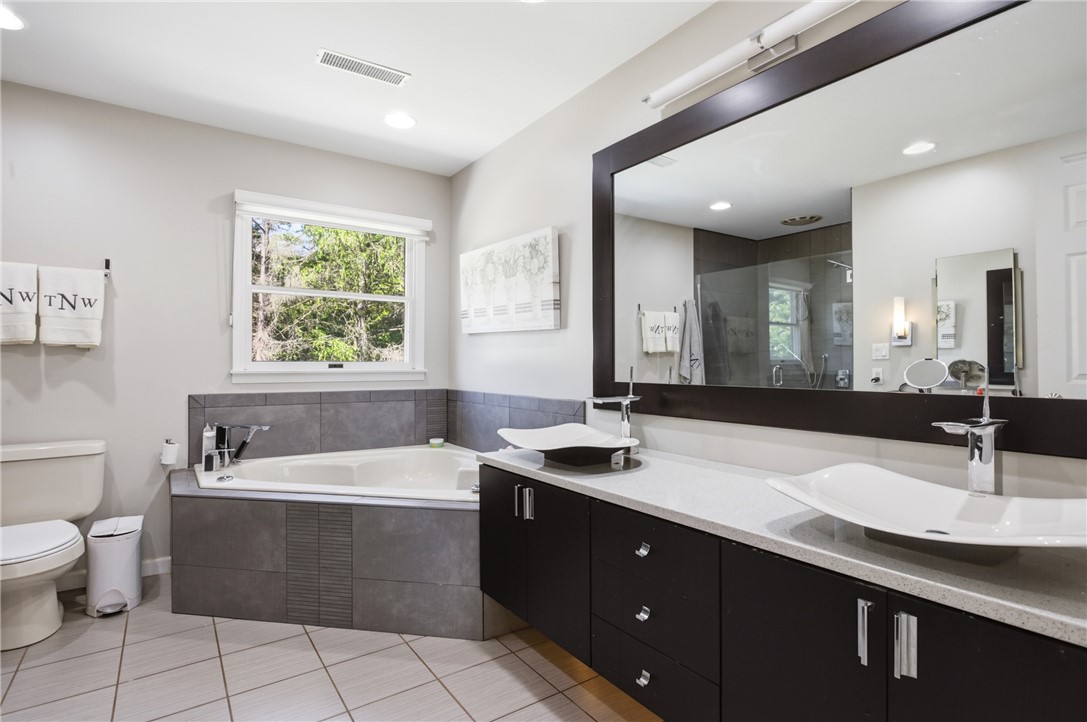 700 Park Hills Drive Property Photo 26