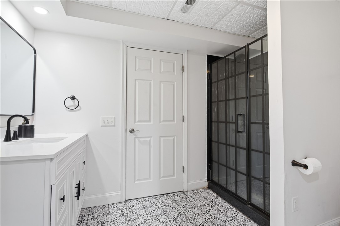 700 Park Hills Drive Property Photo 37