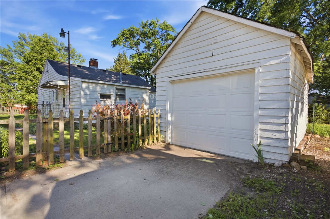 821 N 33rd Street Property Photo 3