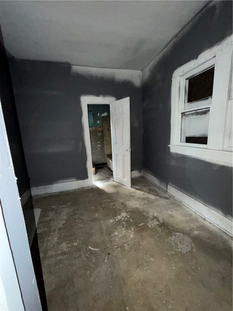 1166 E Walnut Street Property Photo 10