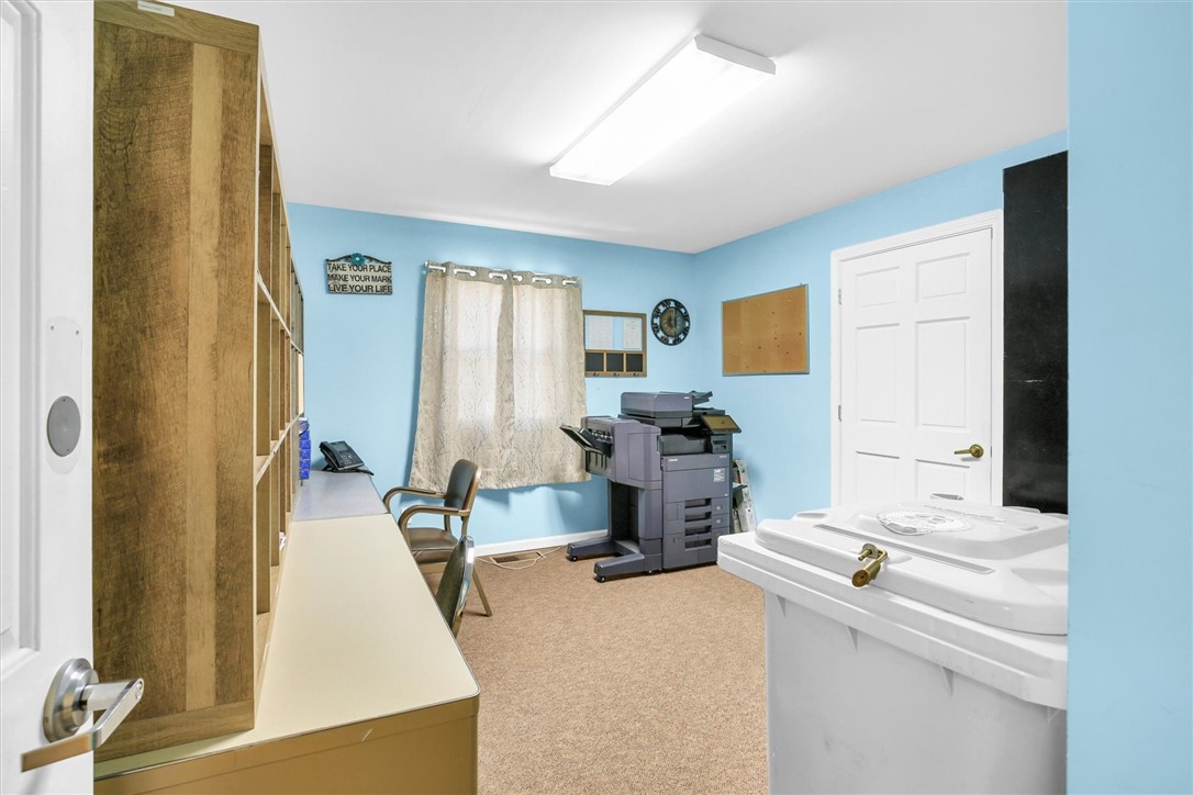 114 W Houghton Street Property Photo 19