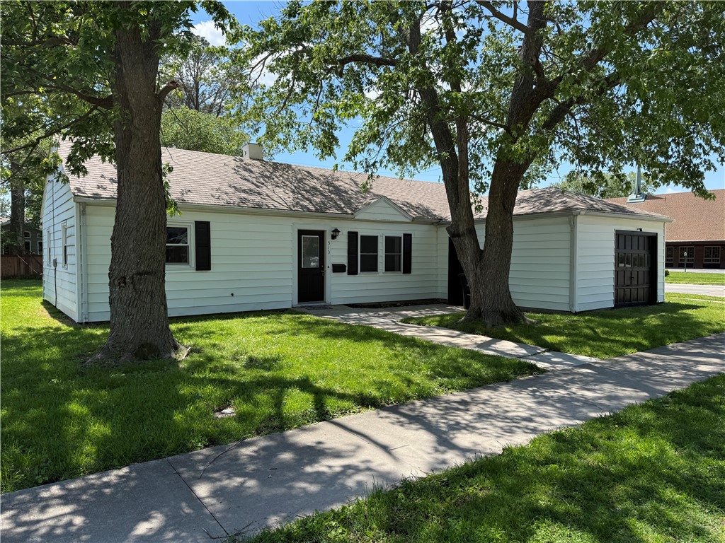 513 W Indiana Avenue Property Photo 1