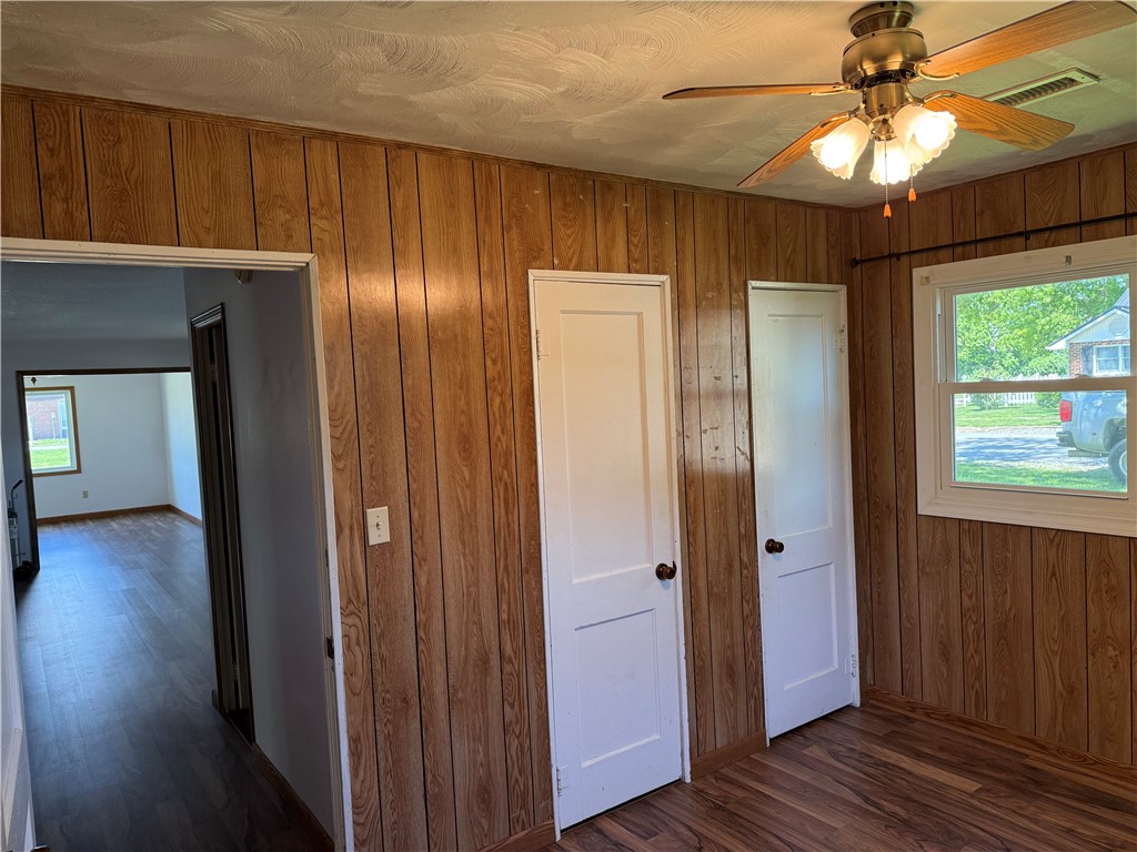 513 W Indiana Avenue Property Photo 19