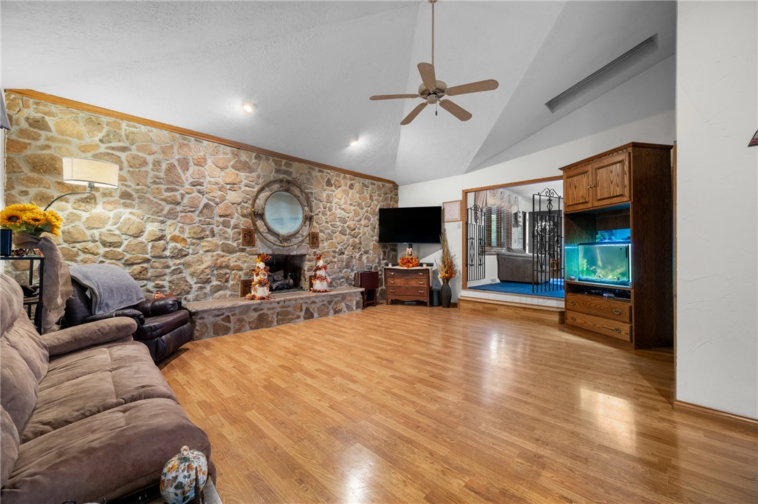 126 Edgewood Drive Property Photo 8