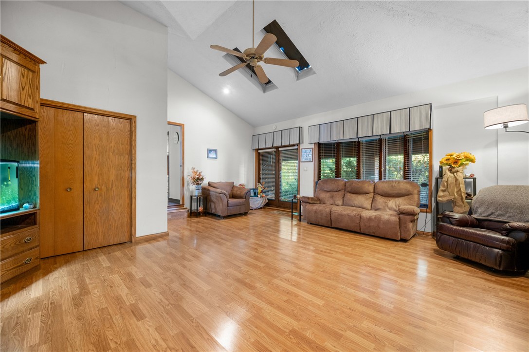 126 Edgewood Drive Property Photo 10