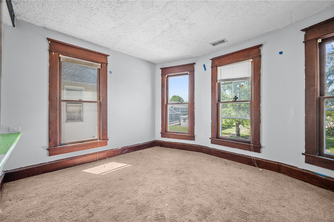 230 W Elizabeth Street Property Photo 14
