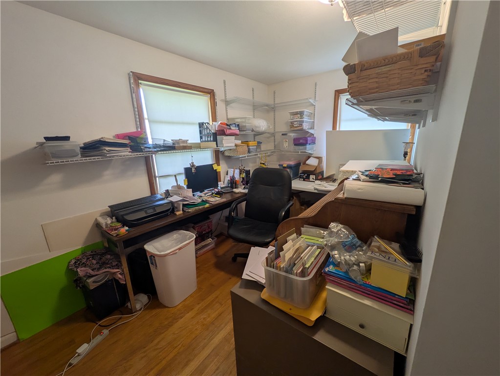 629 E Court Street Property Photo 8