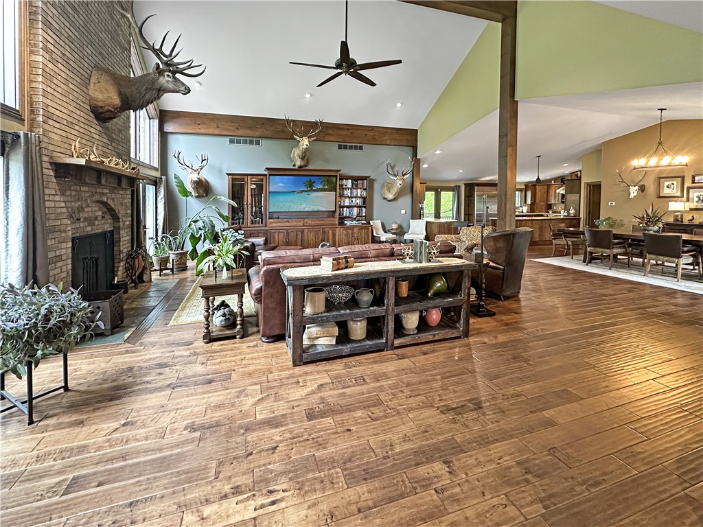 9739 N County Road 2250e Property Photo 6