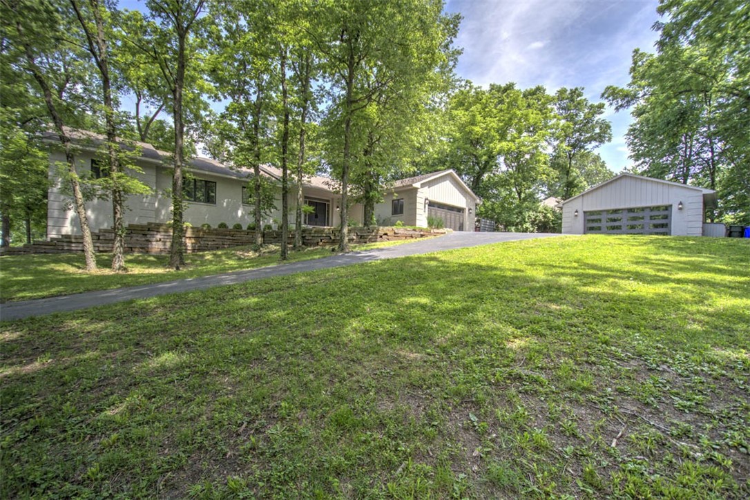 35 Lake Point Property Photo 1