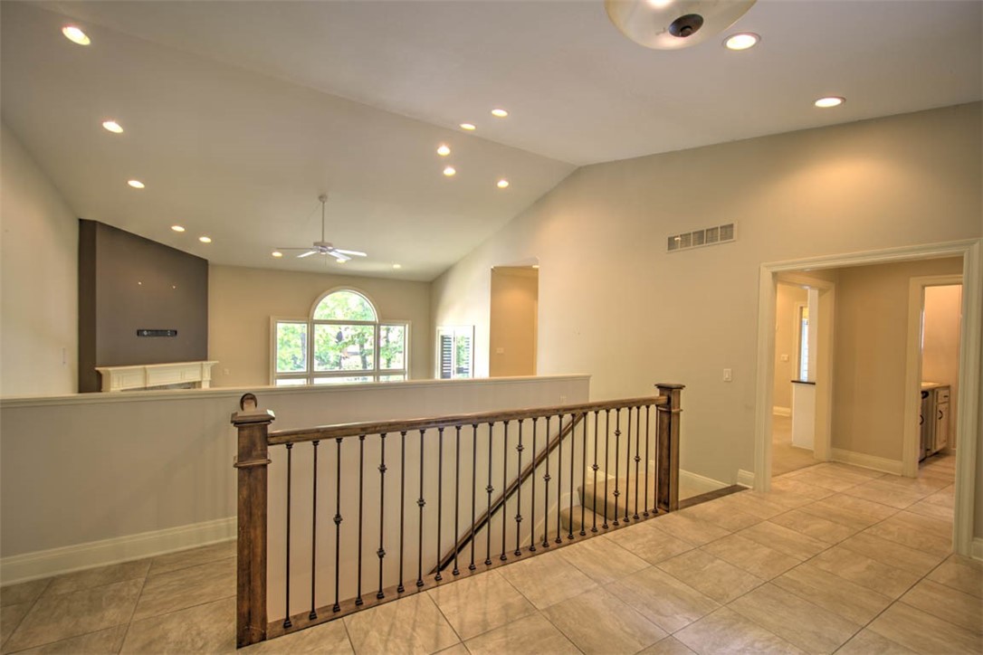 35 Lake Point Property Photo 8