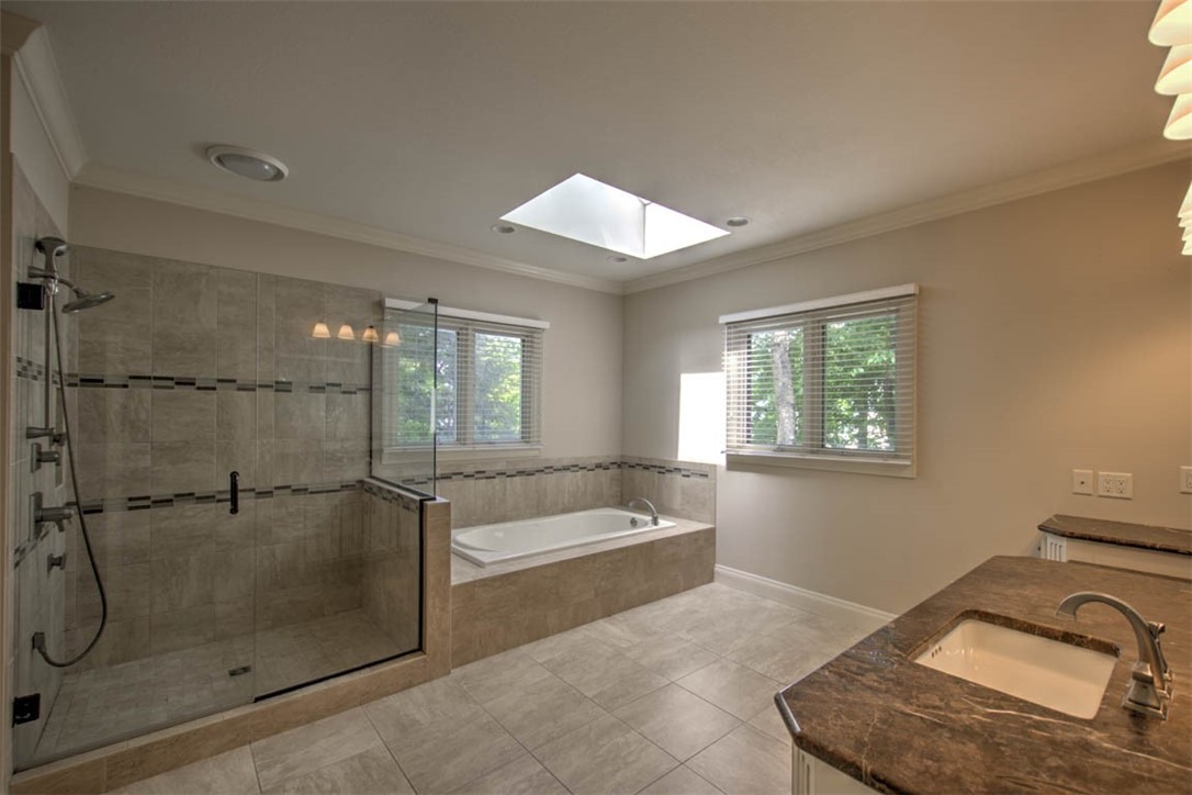 35 Lake Point Property Photo 26