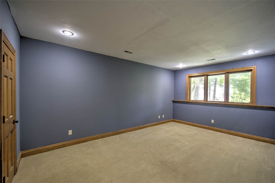 35 Lake Point Property Photo 34