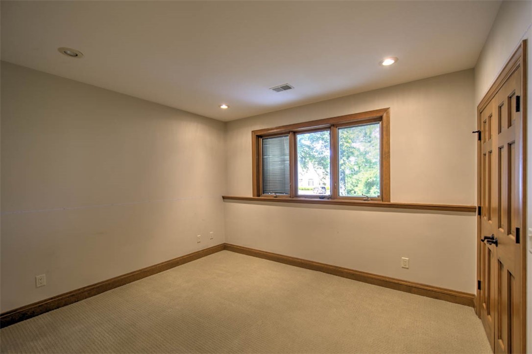 35 Lake Point Property Photo 35