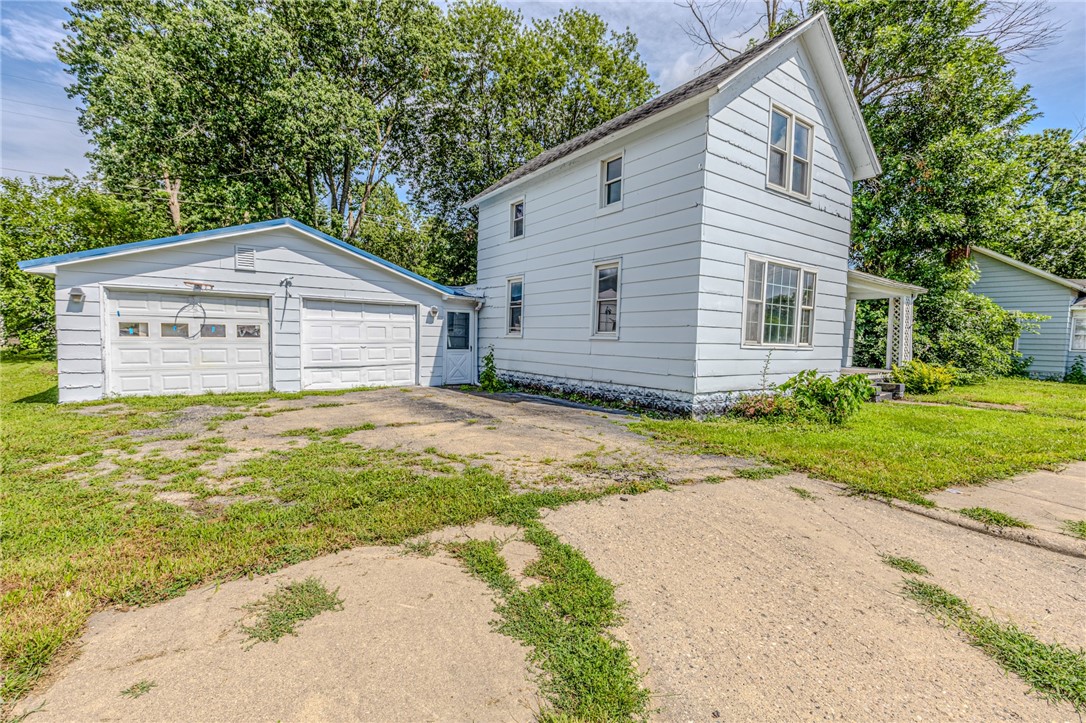 424 Main Street Property Photo 2