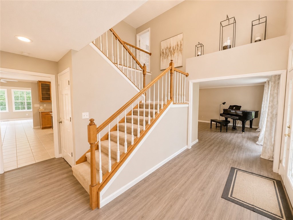 2347 Saratoga Place Property Photo 3