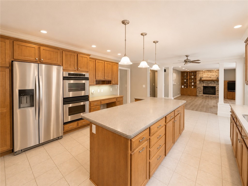 2347 Saratoga Place Property Photo 6