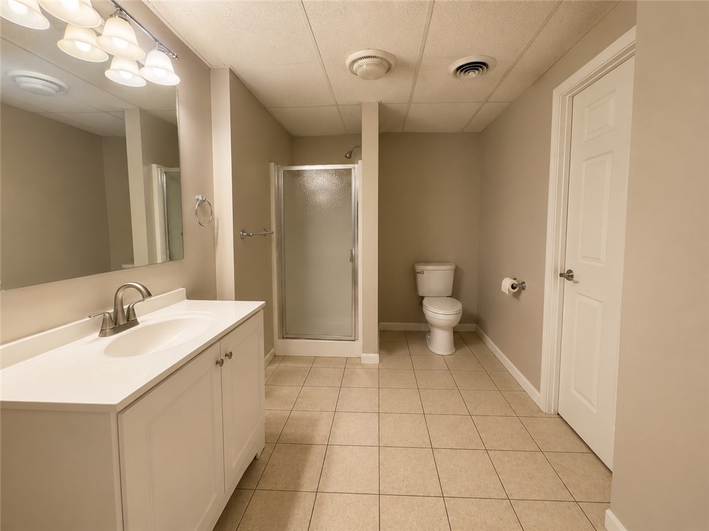 2347 Saratoga Place Property Photo 23