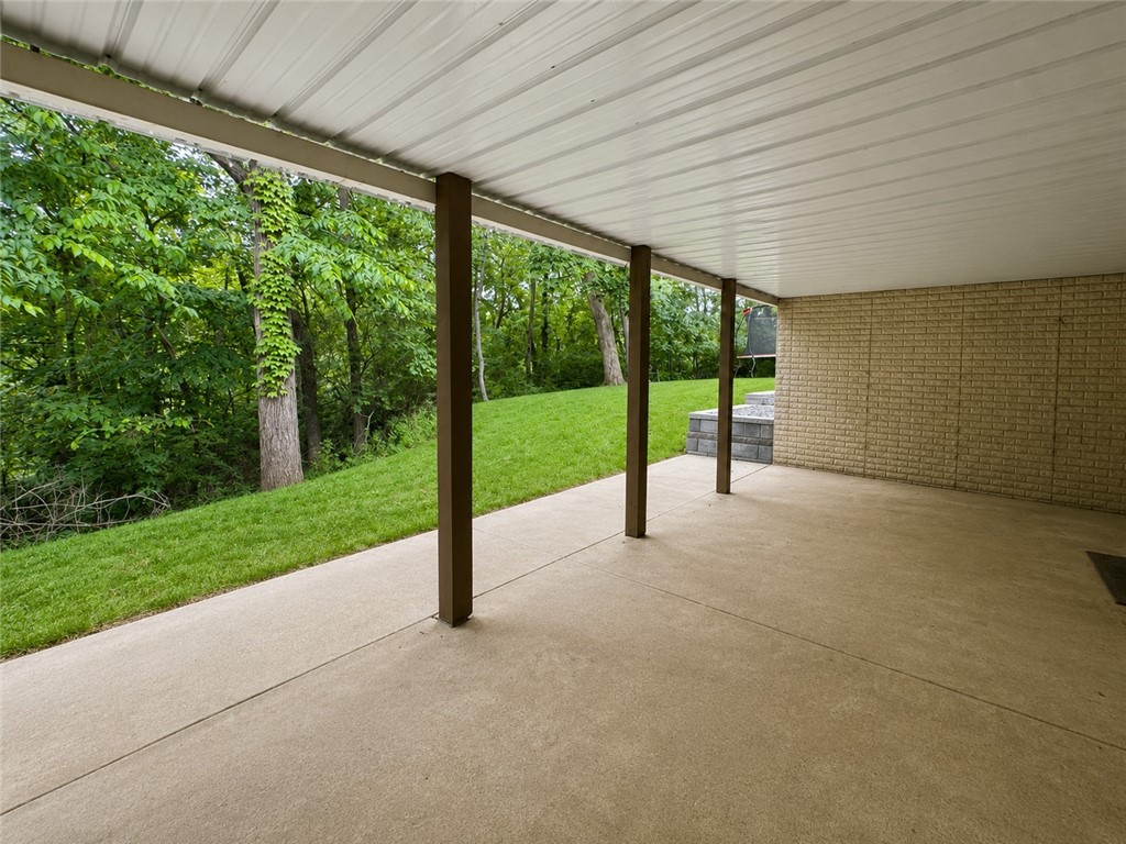 2347 Saratoga Place Property Photo 34