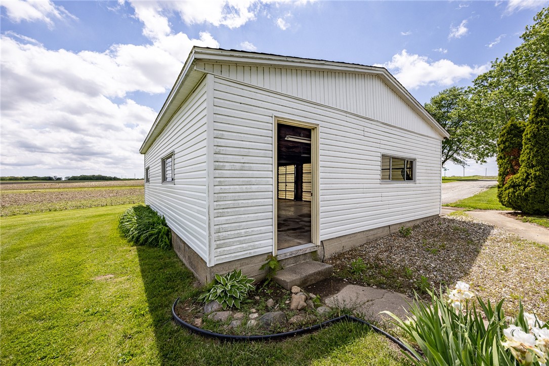 22499 1370 East Road Property Photo 11