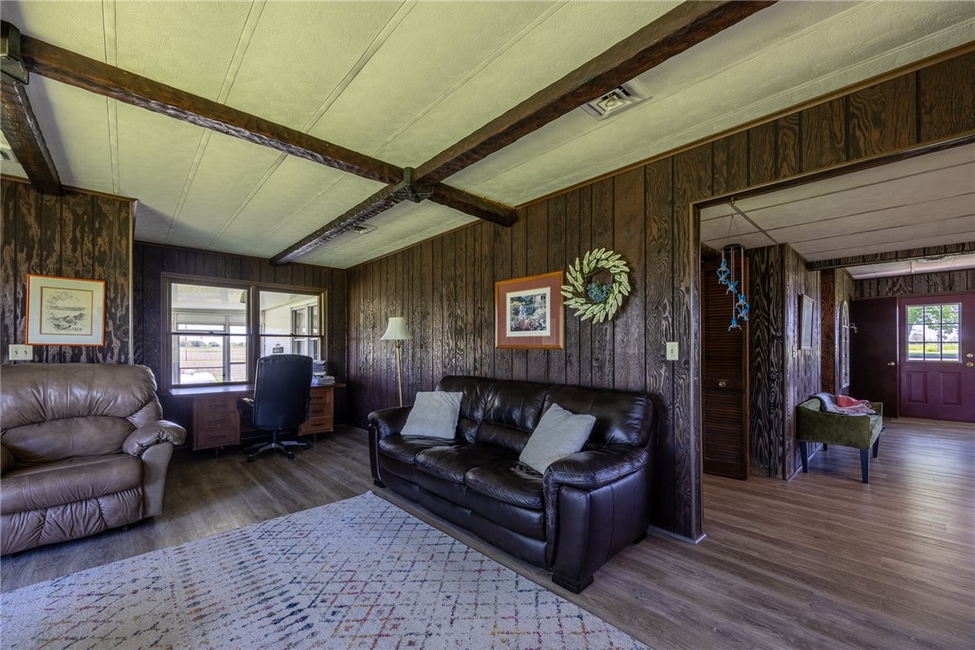 22499 1370 East Road Property Photo 33