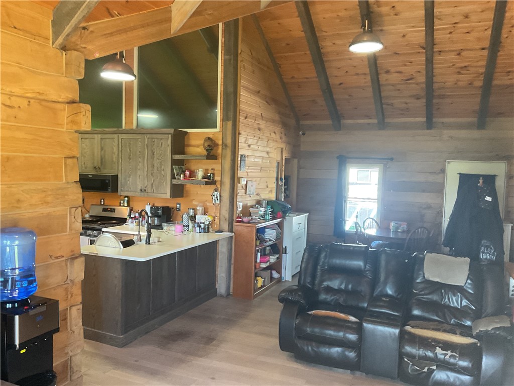 2613 800 East Road Property Photo 6