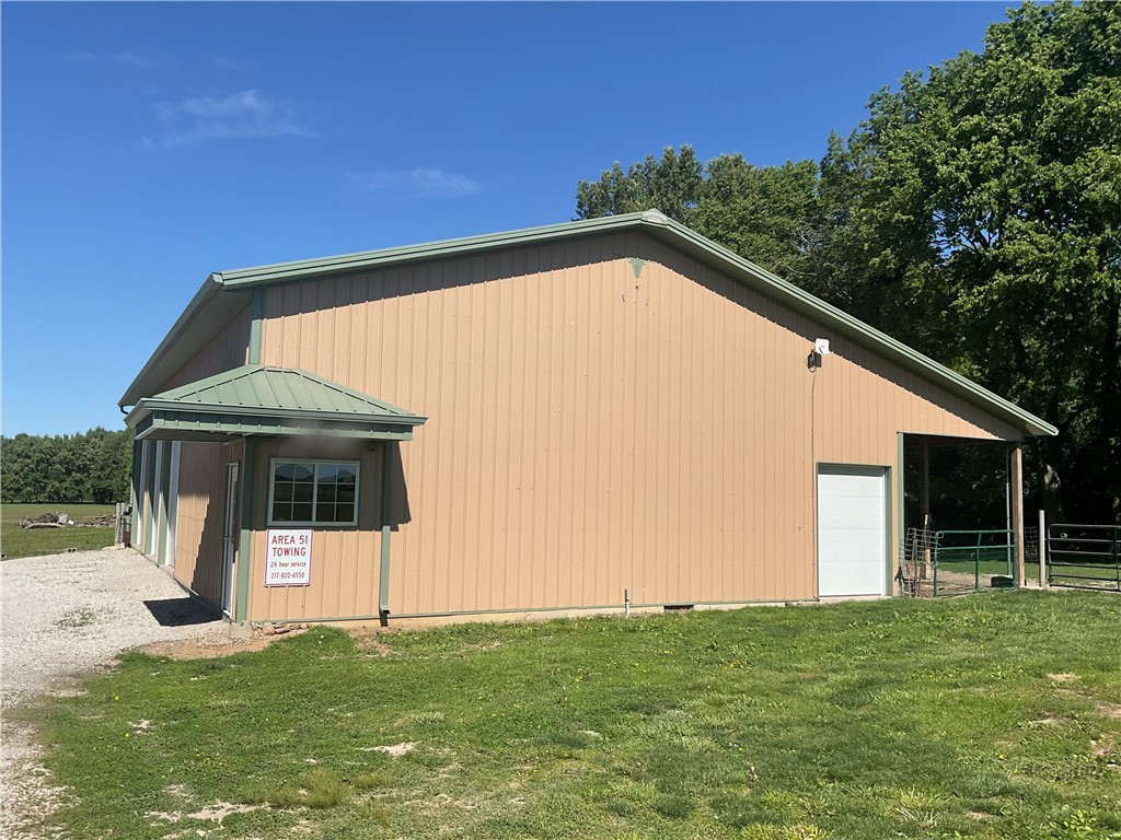 2613 800 East Road Property Photo 10