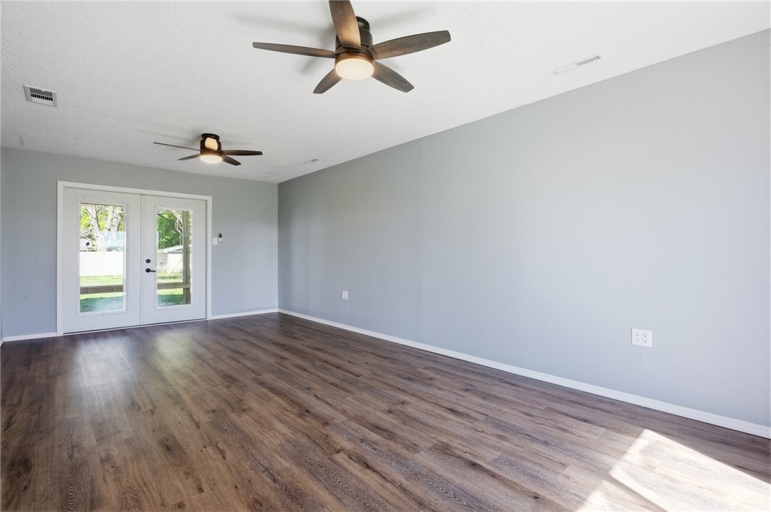 529 Interstate Drive Property Photo 24