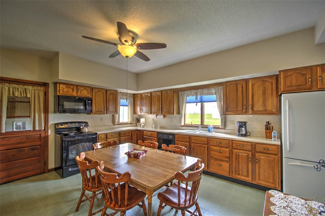 2809 N 1500 East Road Property Photo 13