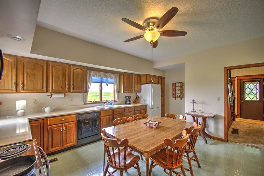 2809 N 1500 East Road Property Photo 15