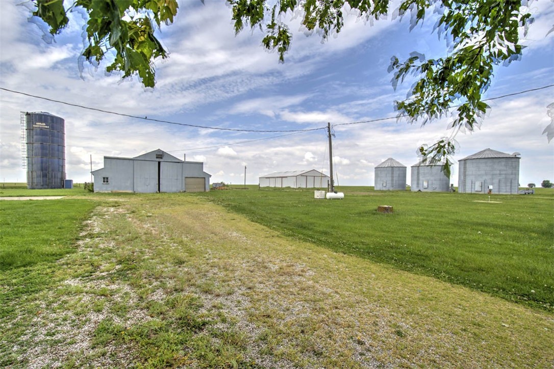 2809 N 1500 East Road Property Photo 32
