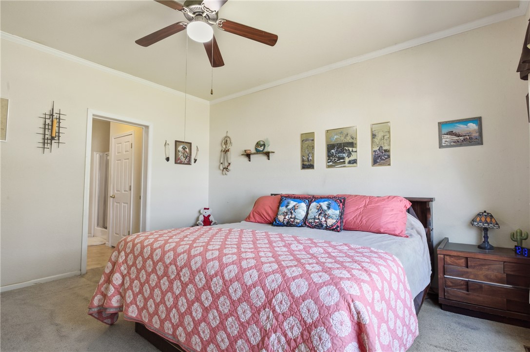9 Oak Point Property Photo 7