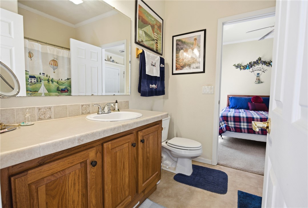 9 Oak Point Property Photo 20