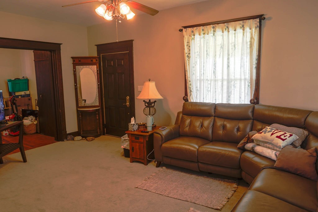 1073 Catlin Homer Road Property Photo 9