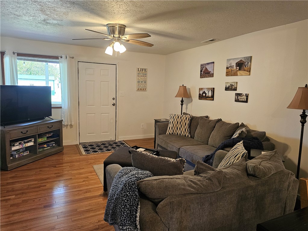 203 Nw 4th Street Property Photo 5