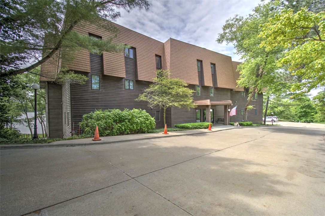 855 Lake Shore Drive 1d Property Photo 1
