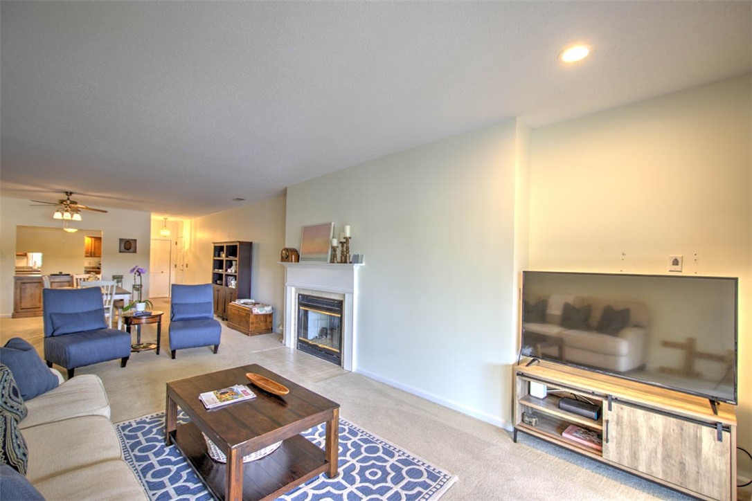 855 Lake Shore Drive 1d Property Photo 5