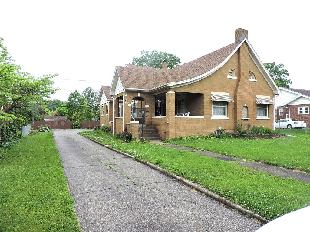 1418 N Gilbert Street Property Photo 1