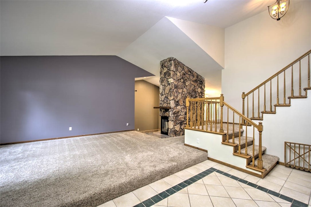 6680 John Drive Property Photo 6