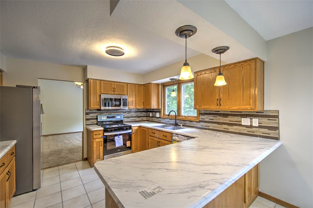 6680 John Drive Property Photo 10