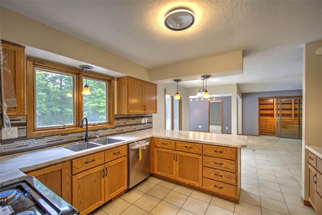 6680 John Drive Property Photo 12