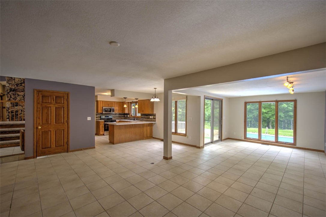 6680 John Drive Property Photo 14