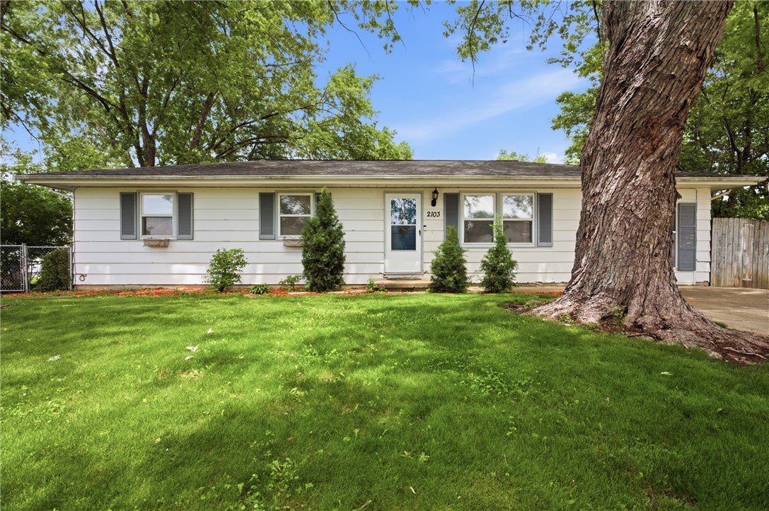 2103 Martin Avenue Property Photo 1