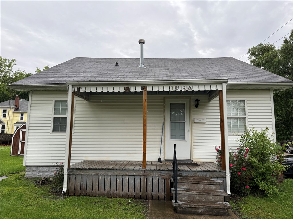 304 E 5th Street Property Photo 2