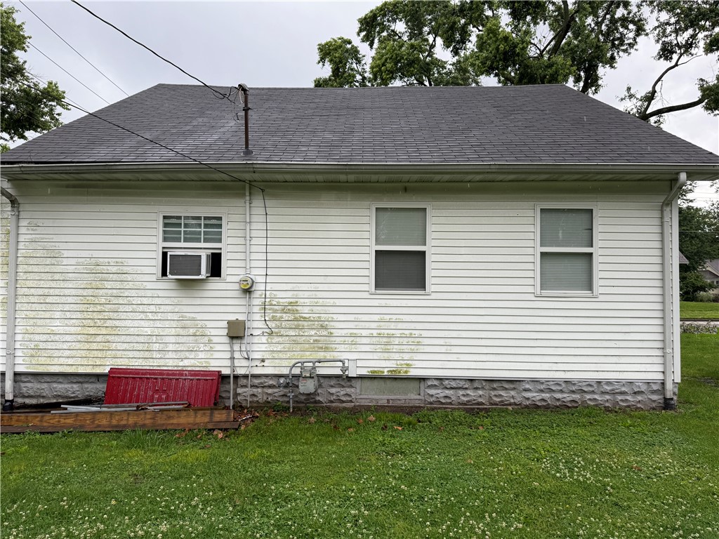 304 E 5th Street Property Photo 4