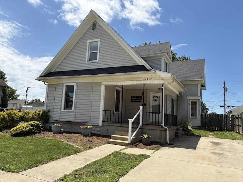 1121 S 17th Street Property Photo 1