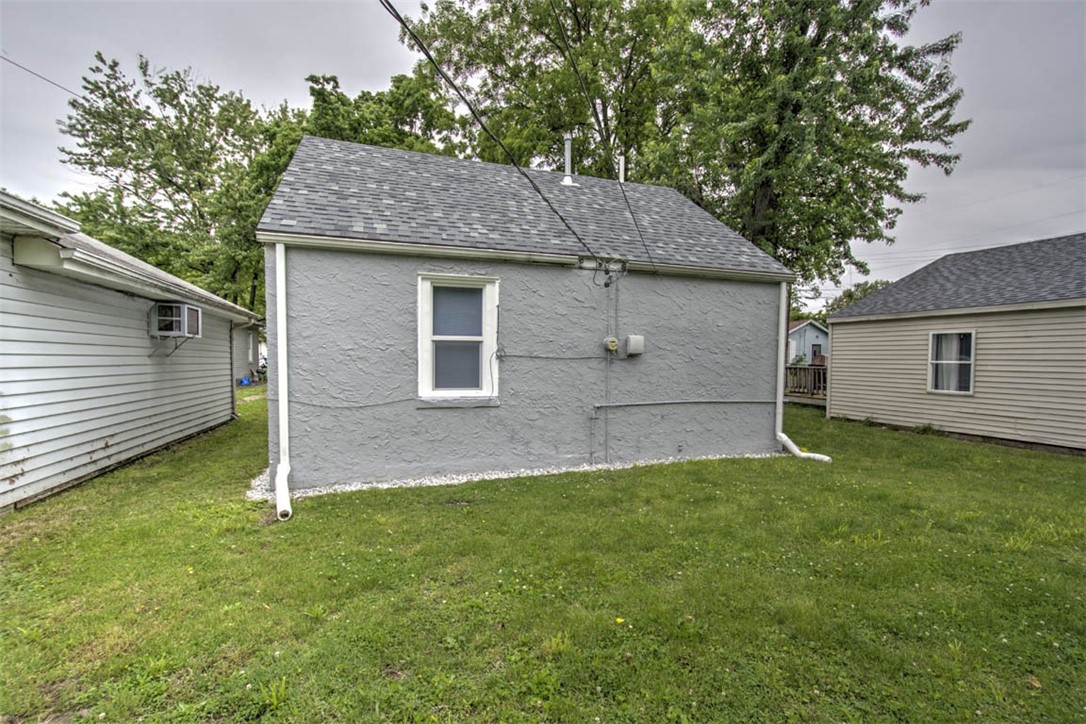 2060 N Maple Avenue Property Photo 15
